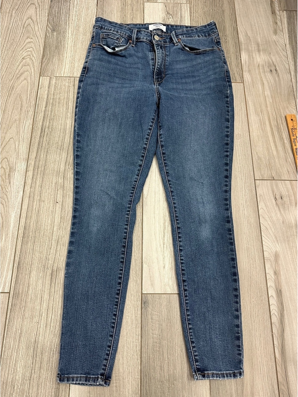 Denizen from Levi's High-Rise Skinny Jeans, Size 12M W31 L30